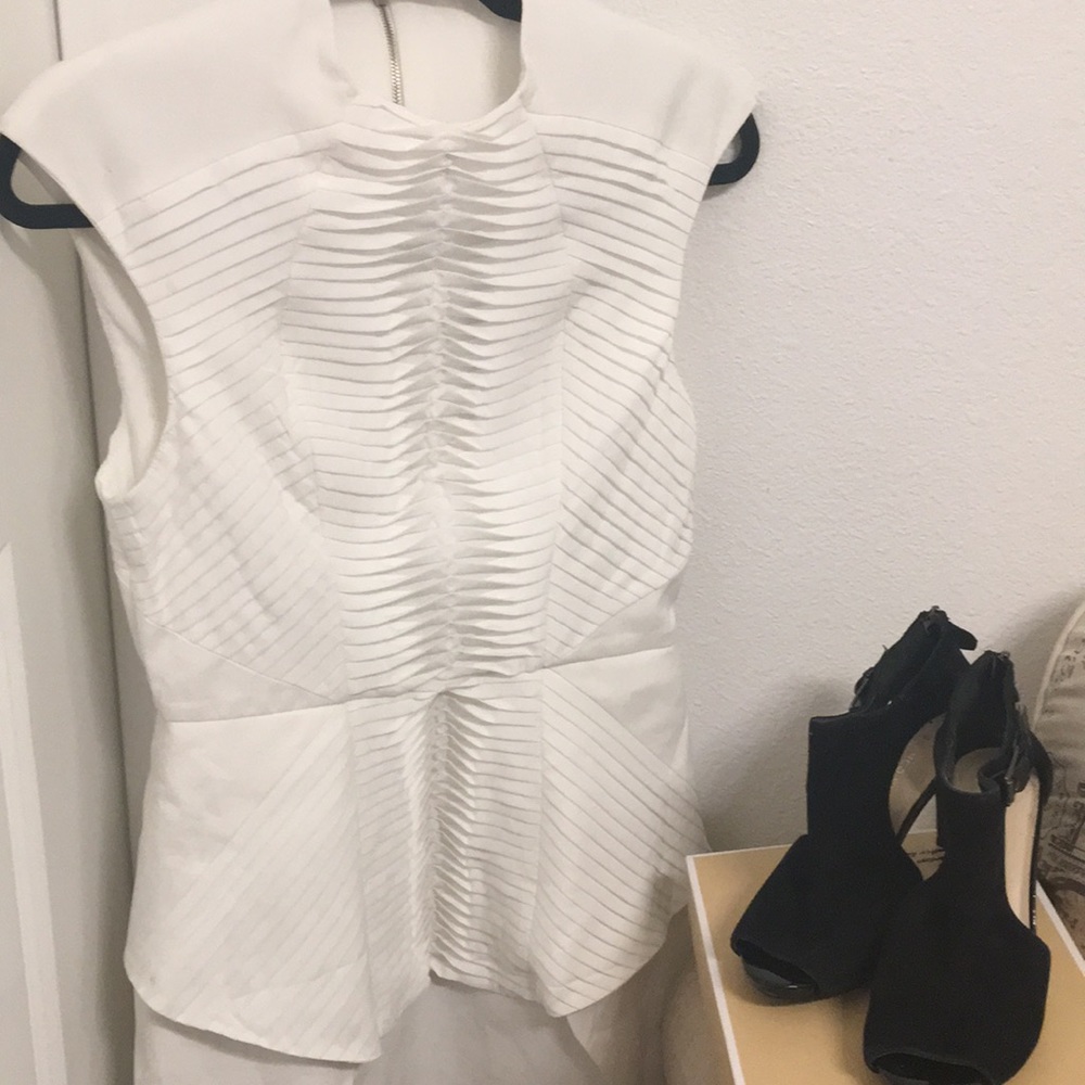 ✨ Moving sale 🚗- Cameo the Label White Slow Motion Mini Dress, Size M - Picture 12 of 12